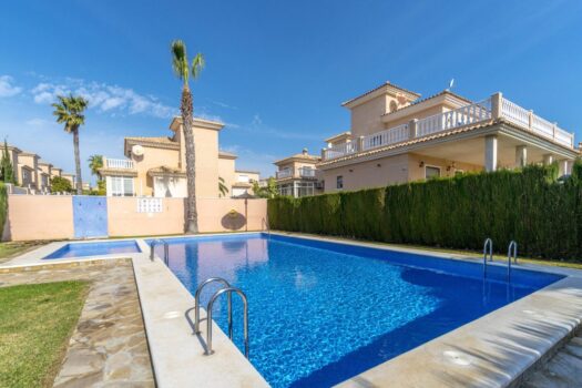 4 bedroom Villa for sale in Orihuela Costa