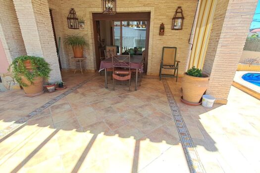 5 bedroom Villa for sale in Torrevieja