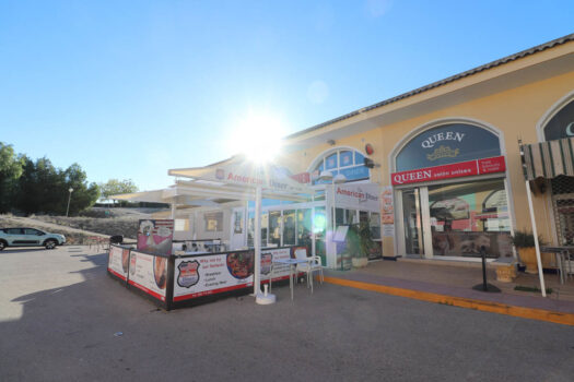 Commercial for sale in Benimar