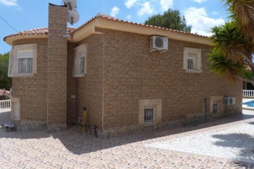 6 bedroom Villa for sale in Pinar de Campoverde