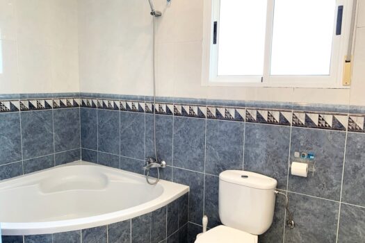 3 bedroom Villa for sale in Quesada