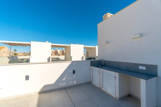 2 bedroom Townhouse for sale in Torrevieja