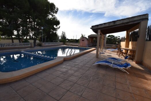 3 bedroom Villa for sale in Benejuzar
