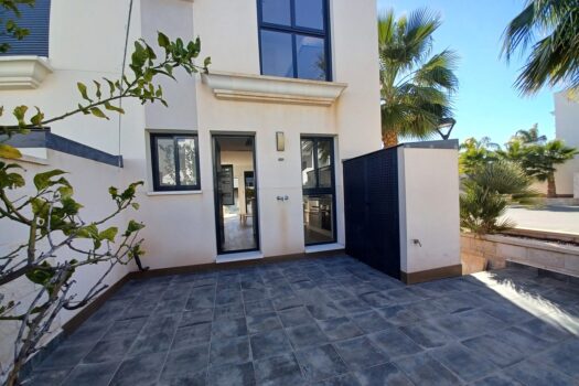 2 bedroom Townhouse for sale in La Zenia