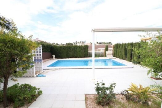 3 bedroom Villa for sale in Torrevieja