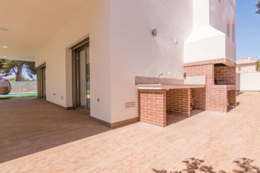 5 bedroom Villa for sale in Cabo Roig