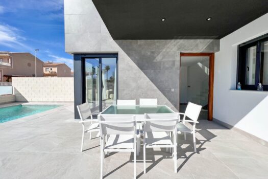 3 bedroom Villa for sale in Los Balcones