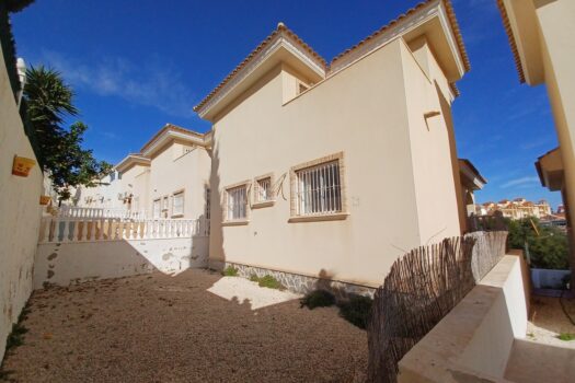 3 bedroom Villa for sale in Villamartin