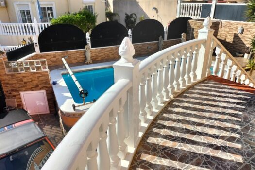 4 bedroom Villa for sale in Villamartin