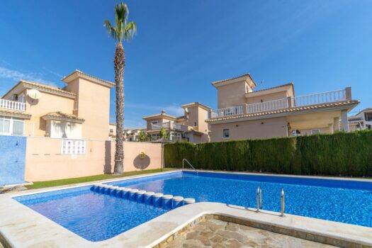 4 bedroom Villa for sale in Orihuela Costa