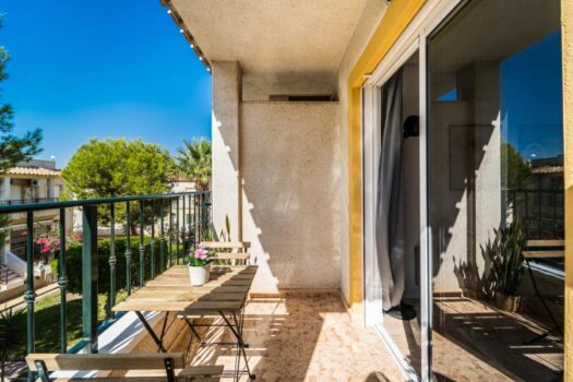 Bungalov v horním patře se soukromou střešní terasou