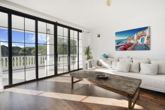 4 Bed Detached Villa for sale in Elviria, Costa del Sol