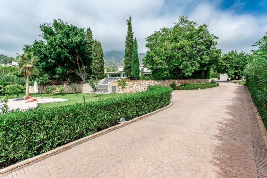 7 Bed Detached Villa for sale in The Golden Mile, Costa del Sol