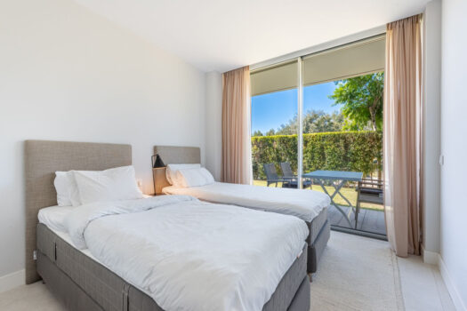 3 Bed Ground Floor Apartment for sale in Estepona, Costa del Sol