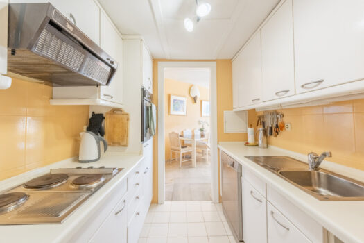 2 Bed Middle Floor Apartment for sale in Benalmadena, Costa del Sol