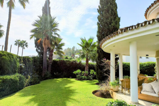 3 Bed Detached Villa for sale in Nueva Andalucia, Costa del Sol
