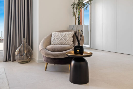 3 Bed roproperties.Penthouse Duplex Apartment for sale in Nueva Andalucia, Costa del Sol