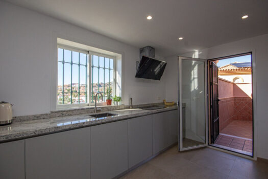 Samostatná vila – 4 ložnice – Riviera del Sol