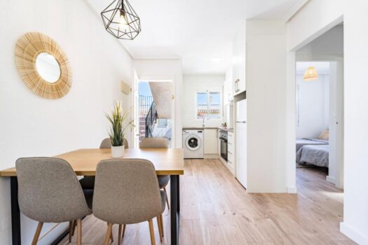 Bungalov v horním patře se soukromou střešní terasou