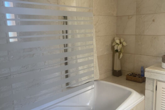 2 Bed Ground Floor Apartment for sale in Nueva Andalucia, Costa del Sol