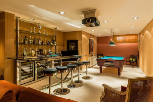 5 Bed Detached Villa for sale in Benahavis, Costa del Sol