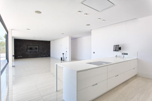 5 Bed Detached Villa for sale in Nueva Andalucia, Costa del Sol