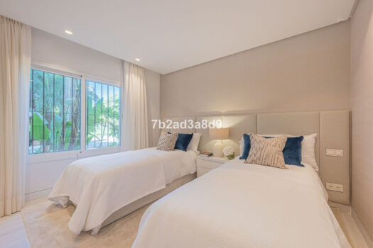 3 Bed Ground Floor Apartment for sale in The Golden Mile, Costa del Sol