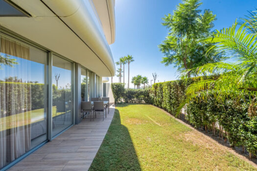 3 Bed Ground Floor Apartment for sale in Estepona, Costa del Sol