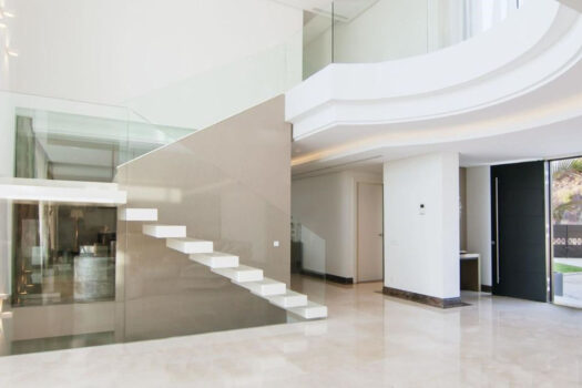 6 Bed Detached Villa for sale in La Quinta, Costa del Sol