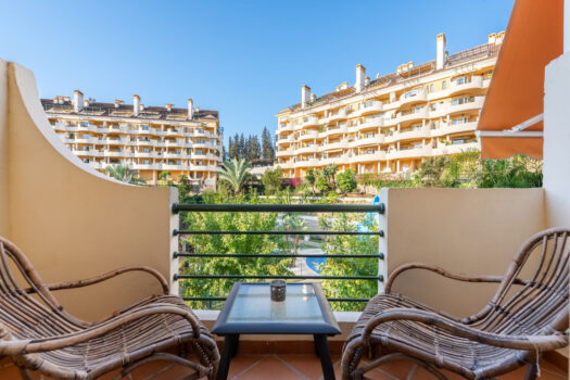 Dvoulůžkový byt v Nueva Andalucia, Costa del Sol