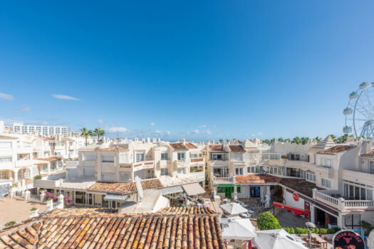 2 Bed Middle Floor Apartment for sale in Benalmadena, Costa del Sol