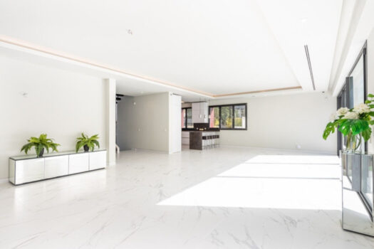 4 Bed Detached Villa for sale in The Golden Mile, Costa del Sol