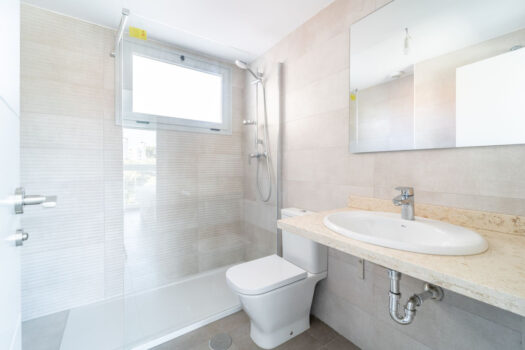 3 Bed Middle Floor Apartment for sale in Torremolinos, Costa del Sol