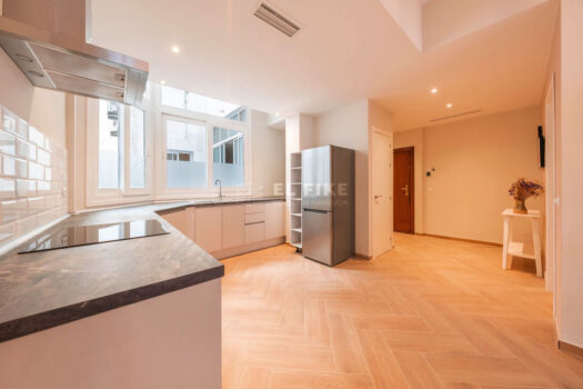 3 Bed Middle Floor Apartment for sale in Malaga Centro, Costa del Sol