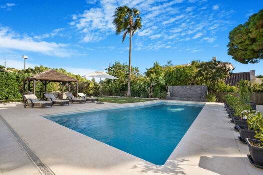 4 Bed Detached Villa for sale in Elviria, Costa del Sol