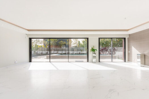 4 Bed Detached Villa for sale in The Golden Mile, Costa del Sol