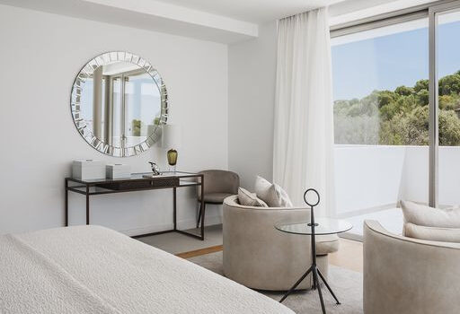 4 Bed Detached Villa for sale in Estepona, Costa del Sol