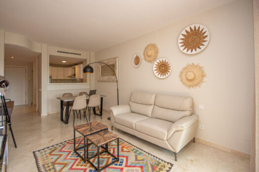 2 Bed Middle Floor Apartment for sale in Elviria, Costa del Sol