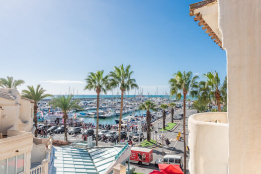 2 Bed Middle Floor Apartment for sale in Benalmadena, Costa del Sol