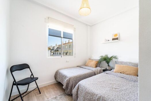 Bungalov v horním patře se soukromou střešní terasou