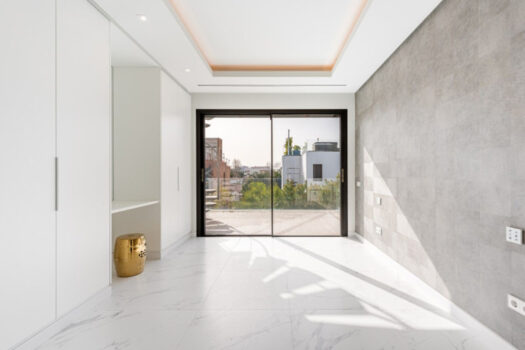 4 Bed Detached Villa for sale in The Golden Mile, Costa del Sol