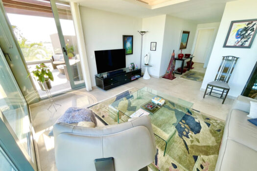 2 Bed Penthouse Apartment for sale in Cancelada, Costa del Sol