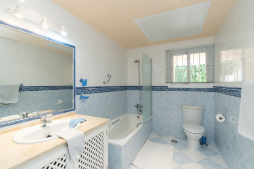 6 Bed Detached Villa for sale in Guadalmina Baja, Costa del Sol