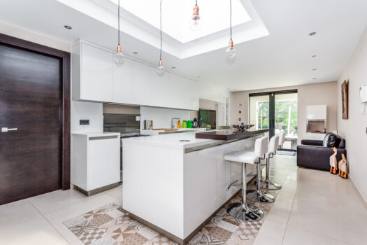 7 Bed Detached Villa for sale in The Golden Mile, Costa del Sol