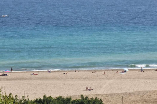 3 Bed Middle Floor Apartment for sale in Marbella, Costa del Sol