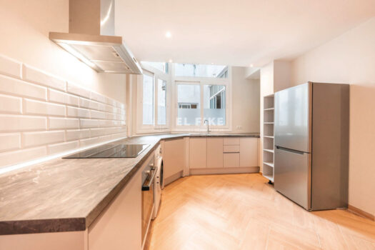 3 Bed Middle Floor Apartment for sale in Malaga Centro, Costa del Sol