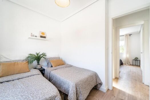 Bungalov v horním patře se soukromou střešní terasou