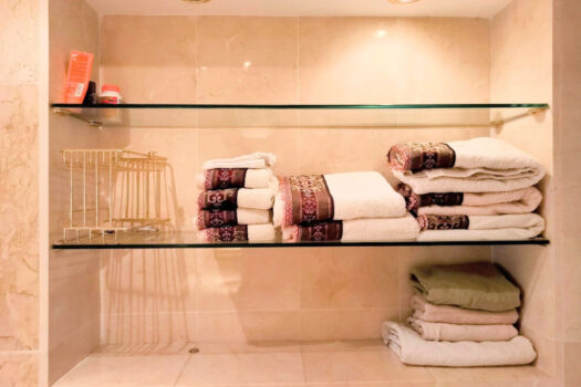 3 Bed Detached Villa for sale in Nueva Andalucia, Costa del Sol