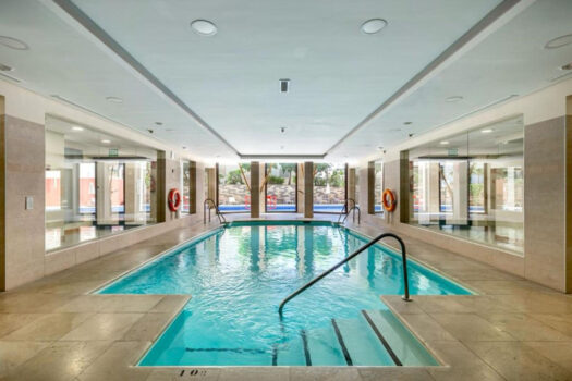 2 Bed Middle Floor Apartment for sale in Altos de los Monteros, Costa del Sol