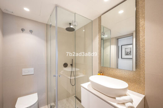 3 Bed Ground Floor Apartment for sale in The Golden Mile, Costa del Sol